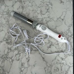 Beachwaver 1.25 barrel curling iron